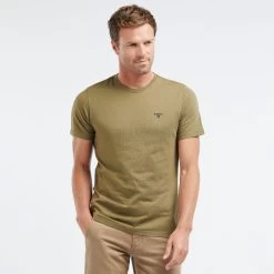 Barbour Men's Essential Sports T-Shirt - Mid Olive 13 Barbour Men's Essential Sports T-Shirt - Mid Olive -Fashionable Man barbour ess sports tee md olive 6 1