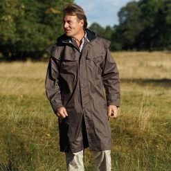 Champion Men’s Highgrove Long Waterproof Coat – Brown