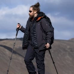 Craghoppers Men’s Tripp Hooded Jacket – Black Pepper/Potters Clay