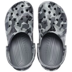 Crocs Men’s Classic Printed Camo Clogs – Grey -Fashionable Man crocs classic camo grey 4