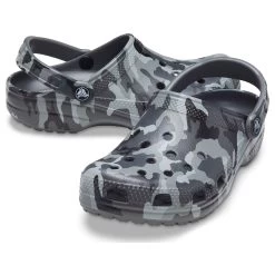 Crocs Men’s Classic Printed Camo Clogs – Grey -Fashionable Man crocs classic camo grey 5