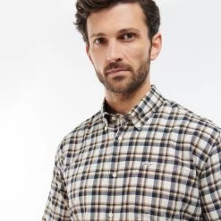 Barbour Men's Turville Regular Shirt - Ecru Marl -Fashionable Man ecru shirt 4