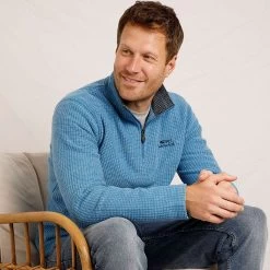 Weird Fish Men's Newark ¼ Zip Grid Fleece - Cobalt Blue 11 Weird Fish Men's Newark ¼ Zip Grid Fleece - Cobalt Blue -Fashionable Man newark 14 zip grid flc cobblue 2