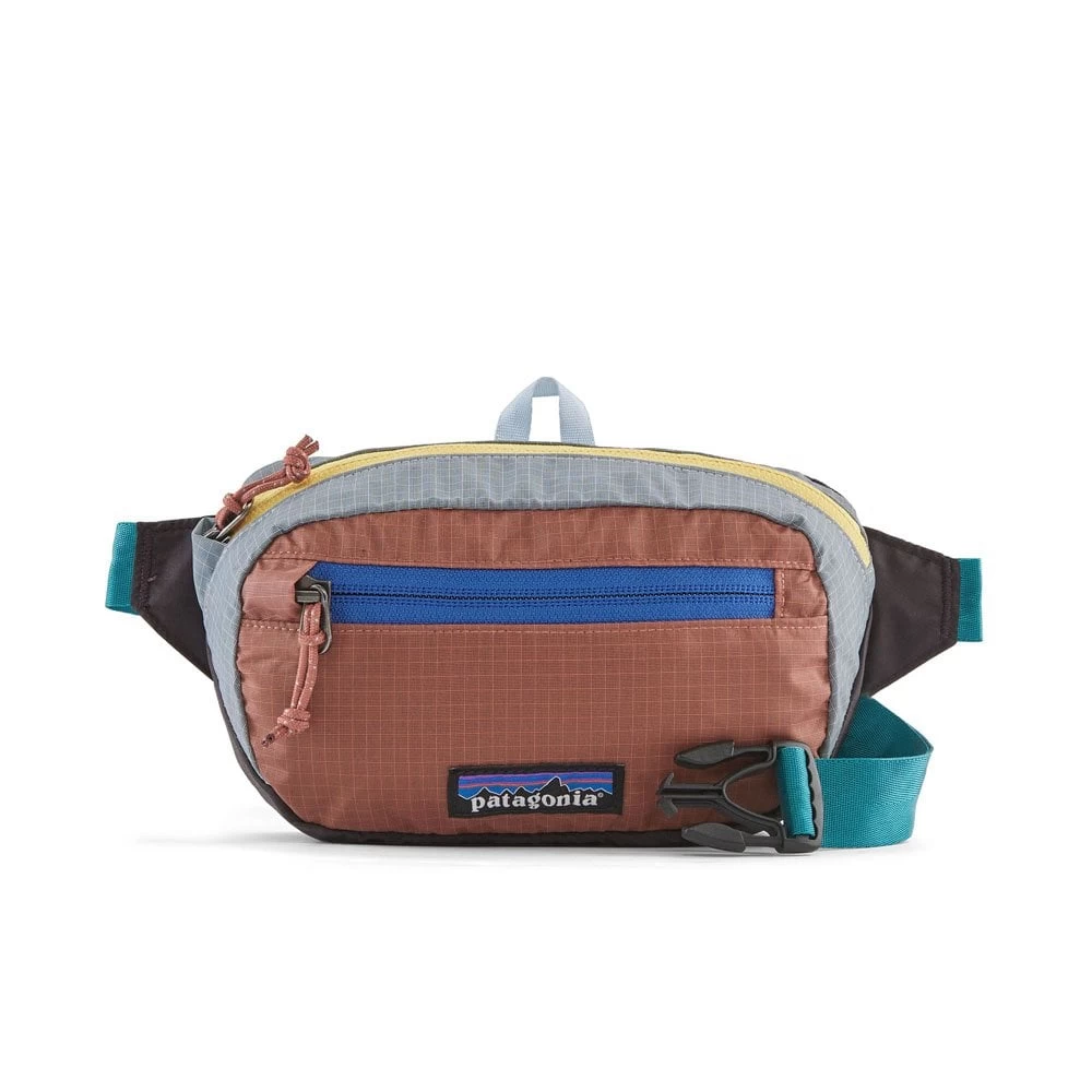 Patagonia Ultralight Black Hole® Mini Hip Pack 7 Patagonia Ultralight Black Hole® Mini Hip Pack - Image 7