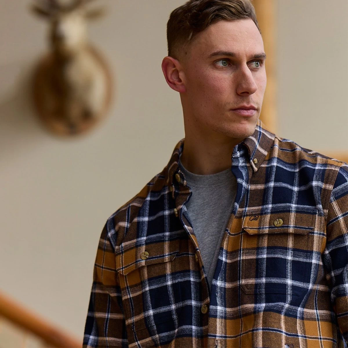 Swanndri Men's Pencarrow Long Sleeved Shacket - Tan 2 Swanndri Men's Pencarrow Long Sleeved Shacket - Tan - Image 2