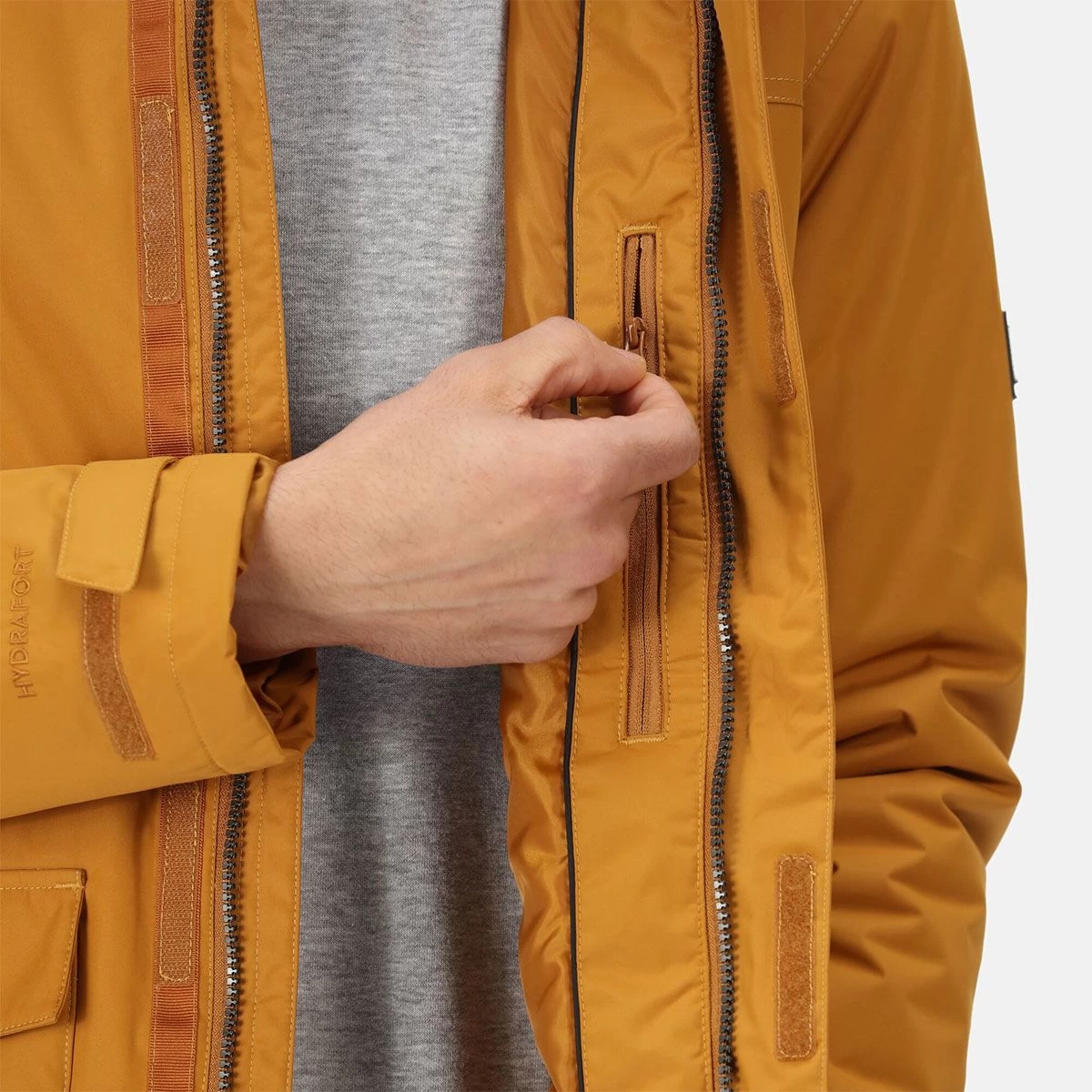 Regatta Men’s Sterlings III Jacket – Cathay Spice/ Black Borg 4 Regatta Men’s Sterlings III Jacket – Cathay Spice/ Black Borg - Image 4